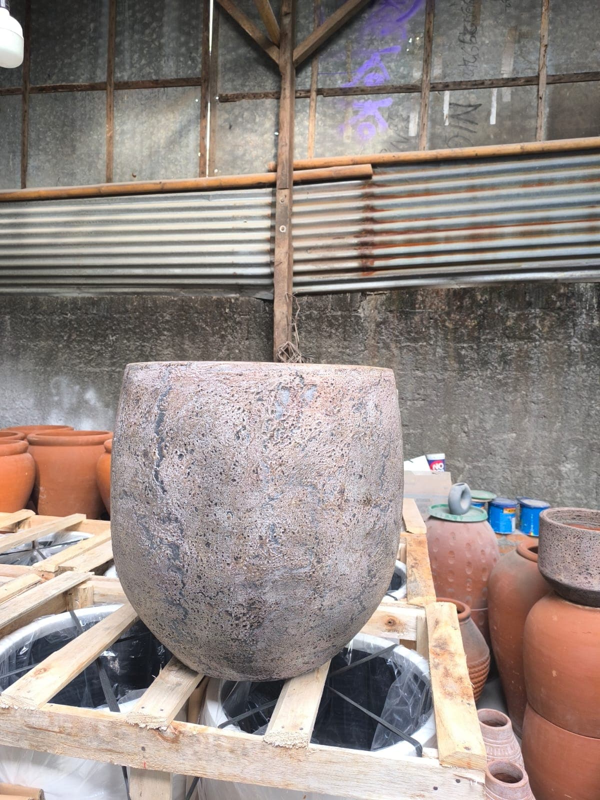 The Wabi-Sabi Round Planter