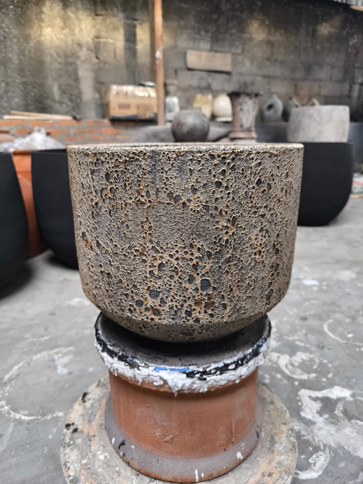 The Meteorite Textured Vessel
